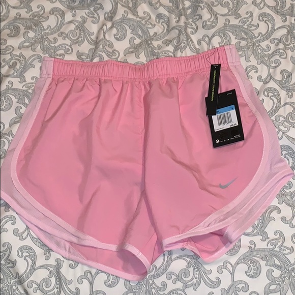 Nike Pants - NWT Nike Dri Fit Tempo Shorts